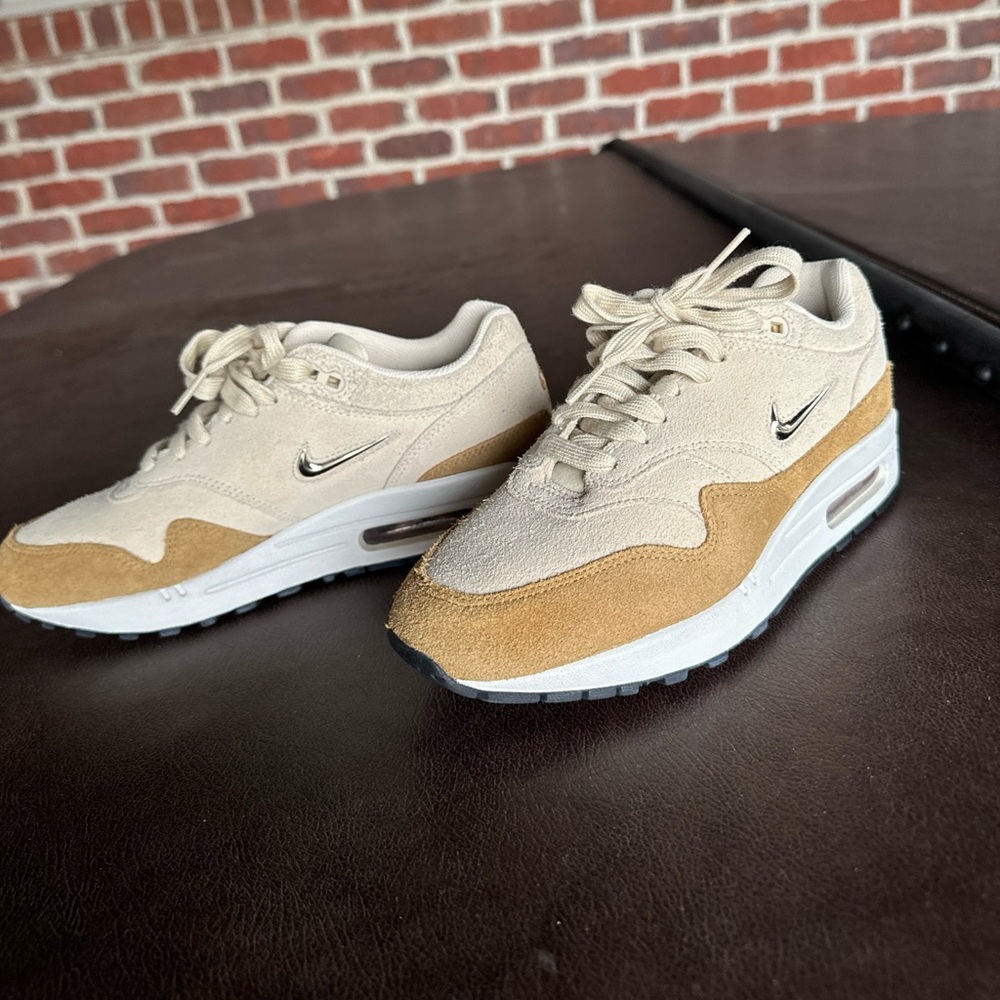 Tan Nike Air Maxes